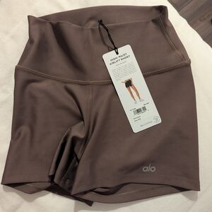 ALO Yoga High Waist Airlift Shorts